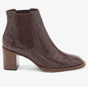 BRAND NEW Vince Camuto Jentilliy Brown Crocodile Boot Size 7.5